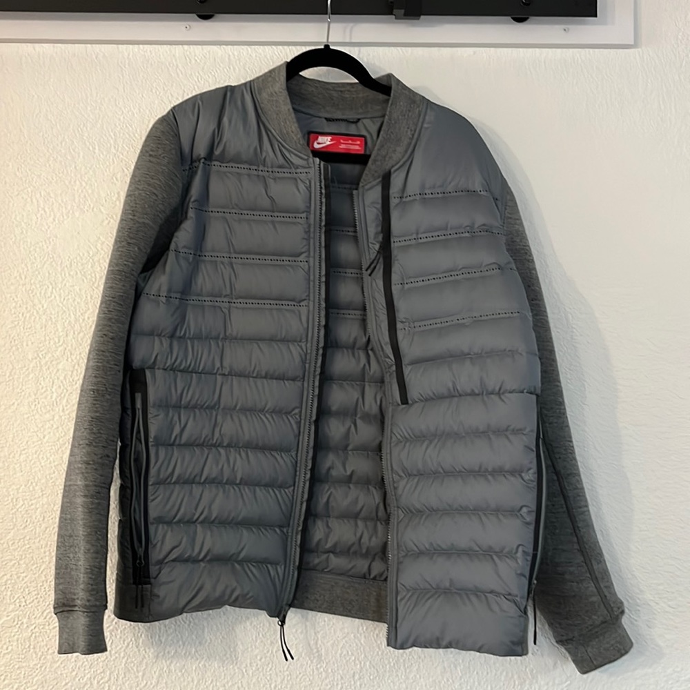 Nike men’s down puffer/knit jacket size XL